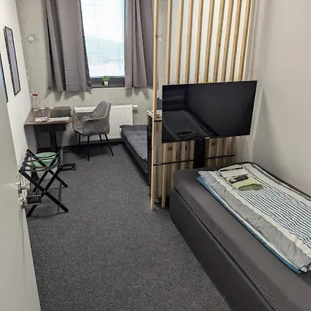 Hotel Business-Motel & Xl-Parking, 24H-Checkin 3*