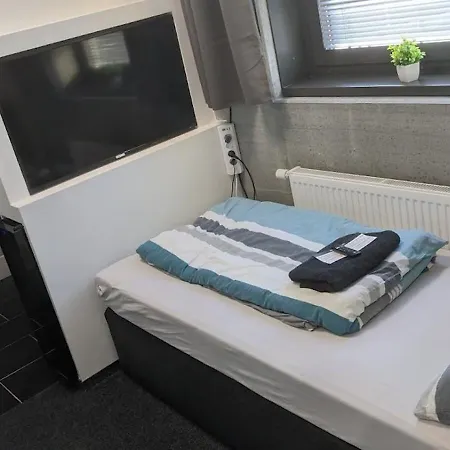 Hotel Business-Motel & Xl-Parking, 24H-Checkin Heimsheim