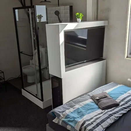 Business-motel & 24h Selfcheckin Hotel