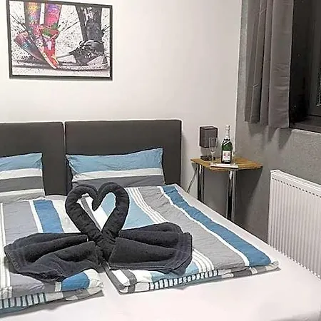 Business-Motel & Xl-Parking, 24H-Checkin Hotel Heimsheim