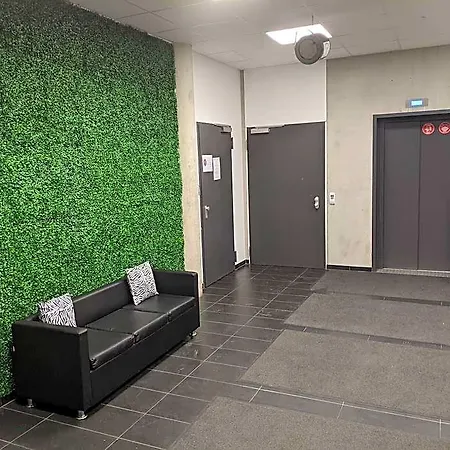 Business-Motel & Xl-Parking, 24H-Checkin Hotel