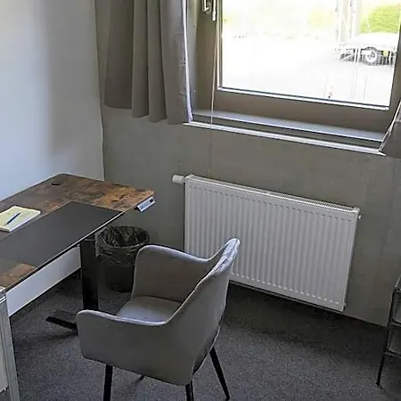 Business-Motel & Xl-Parking, 24H-Checkin Heimsheim